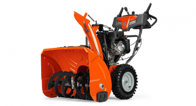 Снегоуборщик Husqvarna ST230P по выгодной цене в Смоленске. Надежное качество и лучшие условия ждут вас.